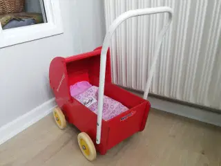 Lille rød dukkevogn "Micki" + sengetøj