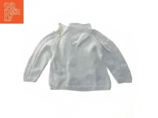 Hvid strikket trøje til baby (str. Bryst. 25 cm. længde. 26 cm)