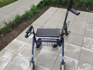 Hjælpe rollator med krykke