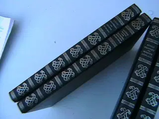 2 stk bøger.