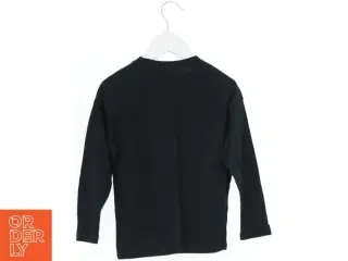 Langærmet sort t-shirt fra Mango (str. 116)