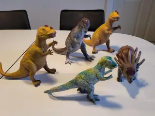 5 stk. dinosaurer i hård plast