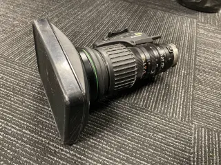Canon wide lens