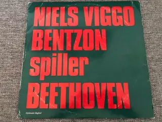 Niels Viggo Bentzon spiller Beethoven