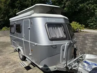 2014 - Eriba Touring Triton 430 GT   Lækker rejsevogn med fast dobbeltseng fra Hinshøj Caravan