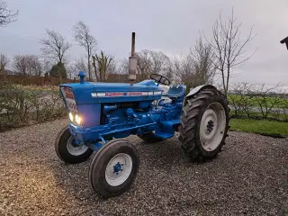 Ford 5000