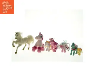 Samling af heste og enhjørnings legetøj