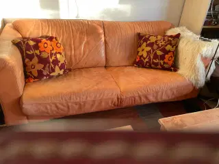 Sofa i kraftigt skind, 2 m bred, 