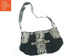 Guess skuldertaske fra Guess (str. 40x23 cm)