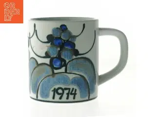 Royal Copenhagen årskrus 1974 (str. 12 cm)