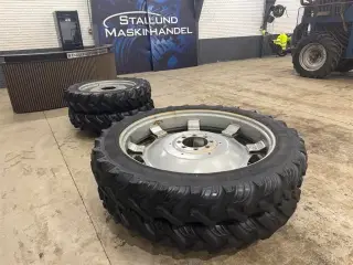 - - - 270/95R48