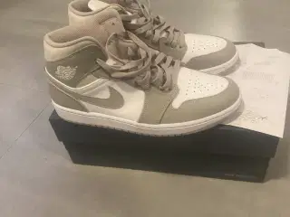 Jordan 1