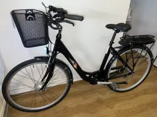  flot mustang dame elcykel 28"  3 gear.