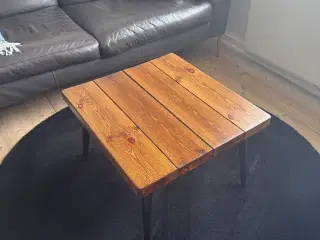 Sofabord, pæn stand. 