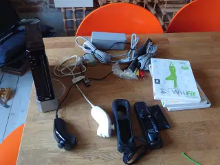 Nitendo wii sort med tre spil 