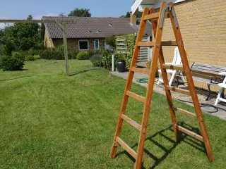 Malerstige i træ. Wienerstige.