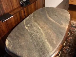 Mahogni sofabord med granitplade