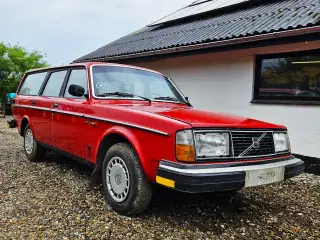 Volvo 245 / årgang 1977 / hybrid gas og benzin