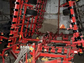 Väderstad NZ Aggrressive NZA 800. Med dobbelt crossboard, efterharve og rotorsmuldrer.