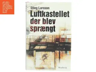 Luftkastelletderblevsprngt Stir up a Hornets&#39; Nest of Girl. Shi Dige Larsen. the Danish Original. Hardcover](chinese Edition) (Bog)