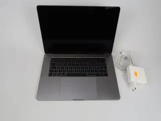 Apple MacBook Pro 15,4" i7 CPU