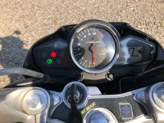 Suzuki GW 250 inazuma