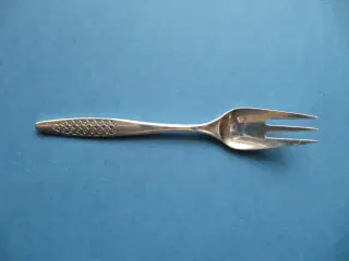 Alexia Kagegaffel, 14 cm.