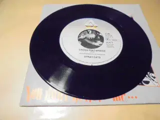 Single: Stray Cats - It's in the 45  