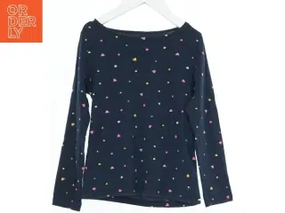 Langærmet bluse med hjerteprint fra H&M (str. 110)