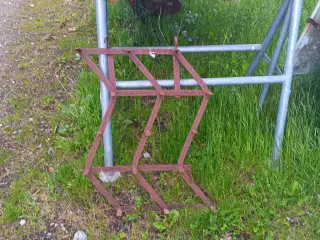 Harve til dekoration eller gårdsplads.