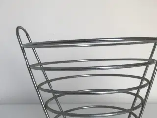 Kurv i metal til frugt m,.v.