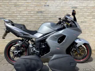 Triumph Sprint ST 1050