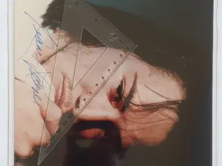 KEANU REEVES  m, Autentisk håndskrevet autograf.