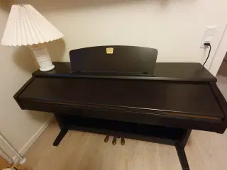El Klaver, Yamaha clp 120