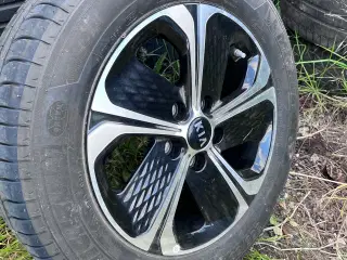 Originale Kia fælge med dæk ( helt nye ) 
