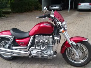 Triumph Rocket III