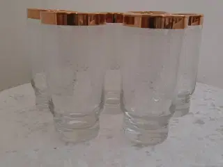 Smukke glas med guldkant