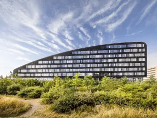 Kontorlejemål på 1.383 m² i Winghouse i Ørestad City
