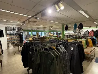 Stort butikslokale udlejes