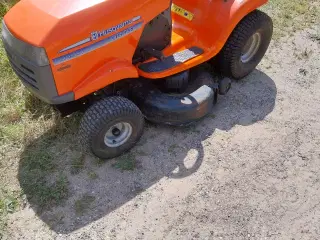 Fin Husqvarna yth 135 havetrakror 