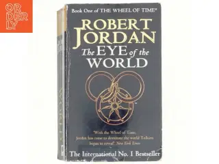 The Eye of the World af Robert Jordan ( LUO BO TE QIAO DAN ) (Bog)