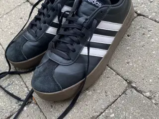 ADIDAS SNEAKER VL COURT
