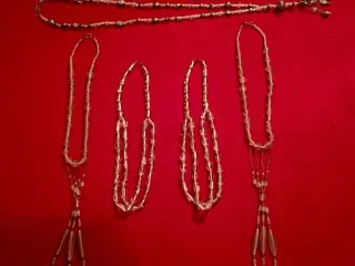 Diverse perle halskæder til salg