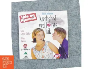 Kærlighed ved første hik fra Ude Og Hjemme (str. 14 x 14)