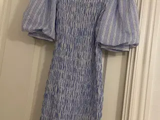 Rikka dress a-view kjoler 