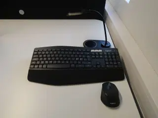 Logitech trådløs keyboard & mus