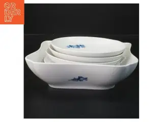 Sæt af Royal Copenhagen skåle med blå blomst motiv(str. 5 stk Ø 16 & 16,5 & 22 cm) fra Royal Copenhagen (str. 5 stk Ø