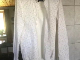 jakke og skjorte