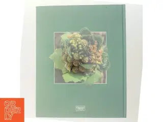 Blomsterarrangementer bog fra Clausen Bøger