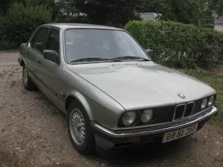 BMW 323I 